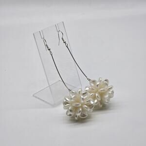 Silver Tone Cream Faux Faceted Teardrop Cluster Pearl 3.5" Drop Fashion Earrings
